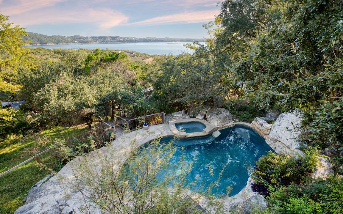 Comanche Trail House | Dawson by AvantStay Serene Austin Home set Amongst nature w/ Pool, Hot Tub & Close to Lake Travis