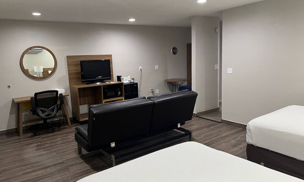 El Centro Hotel | Days Inn by Wyndham El Centro