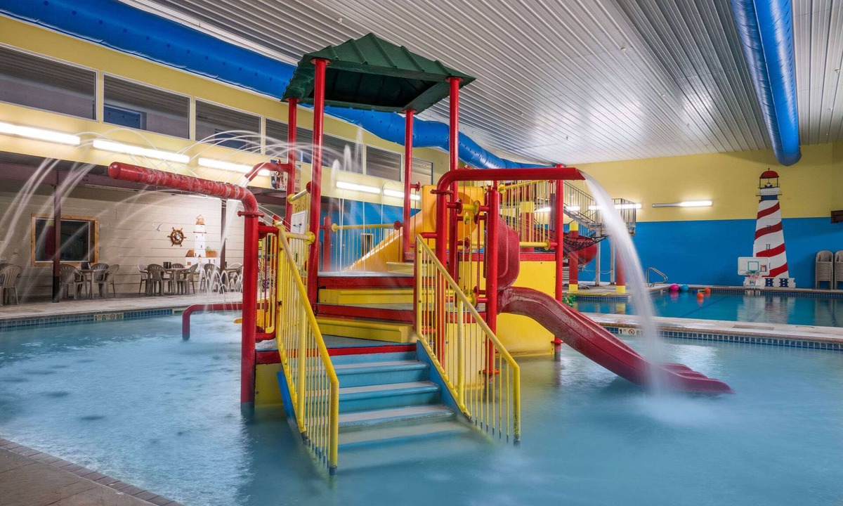 Casselton Hotel | Days Inn by Wyndham Fargo/Casselton Waterpark