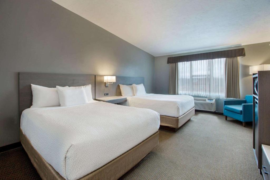 Moncton Hotel | Days Inn & Suites by Wyndham Moncton