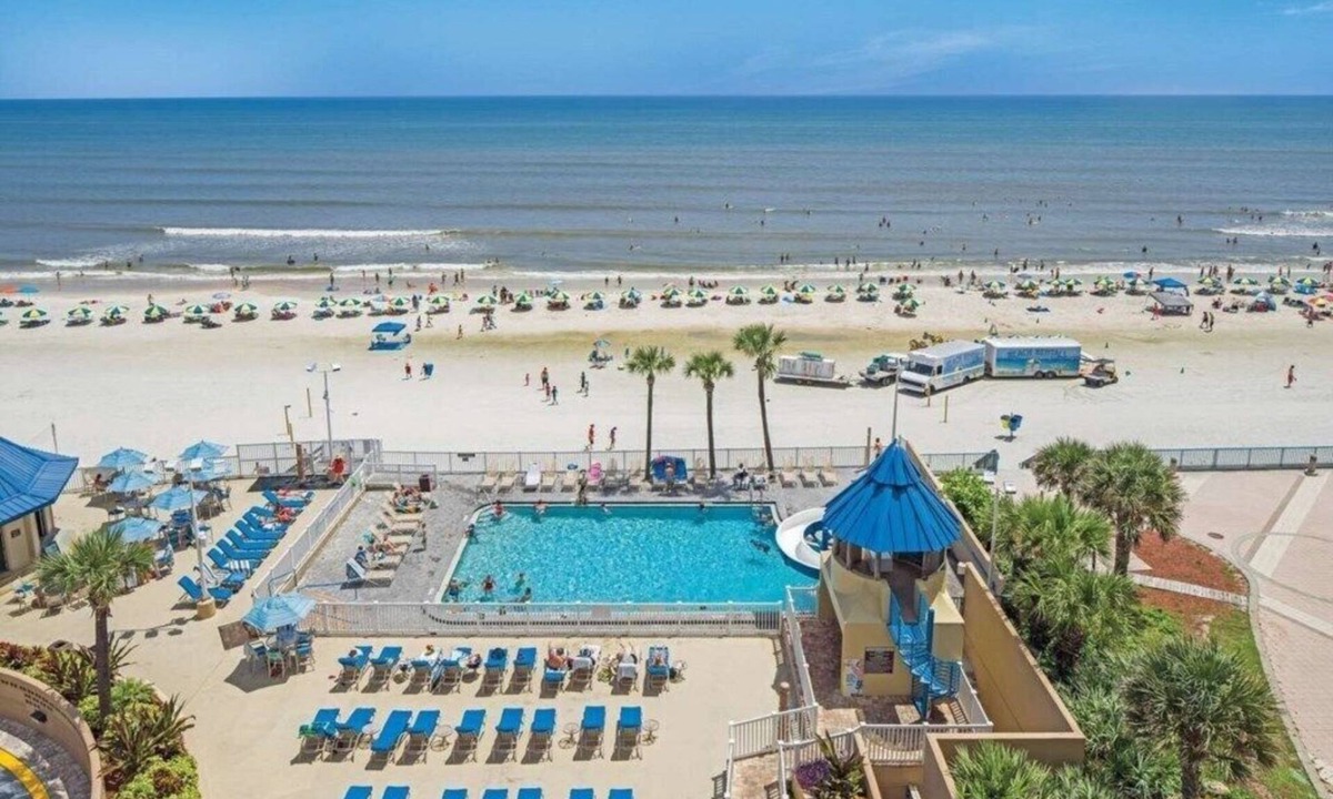 Daytona Beach Villa | Daytona Beach | Junior Suite Escape | Pool & Beach Access