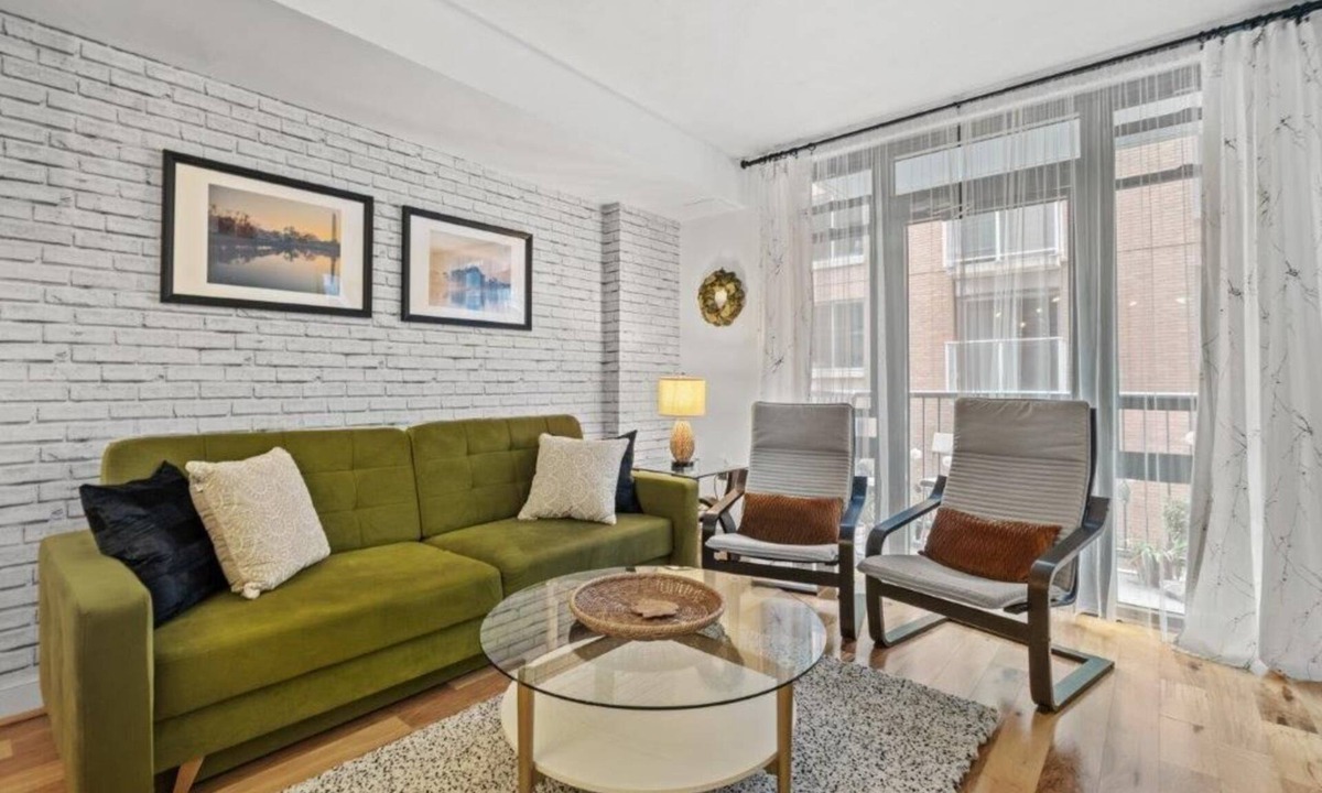 Shaw Condo | DC Downtown Condo + Parking - 6 mo min, rooftop/gym/pets welcome, available now