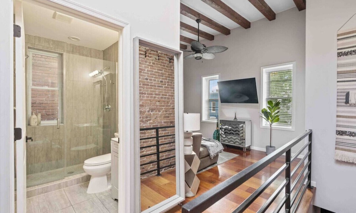 Navy Yard Condo | DC’s Southwest and Navy Yard Welcomes You!