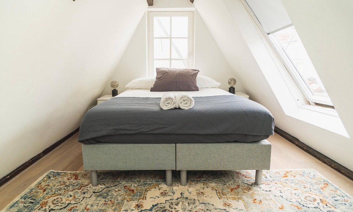 Jordaan Bed & Breakfast | De achterkamer - Tiny and cosy attic