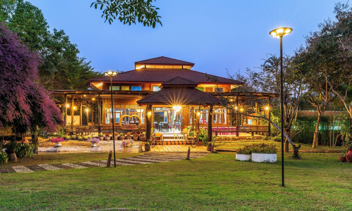 Wang Nam Khiao Hotel | De Bua Valley