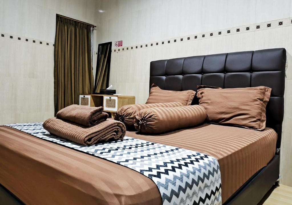 Plaosan Hostel | De Patuk homestay