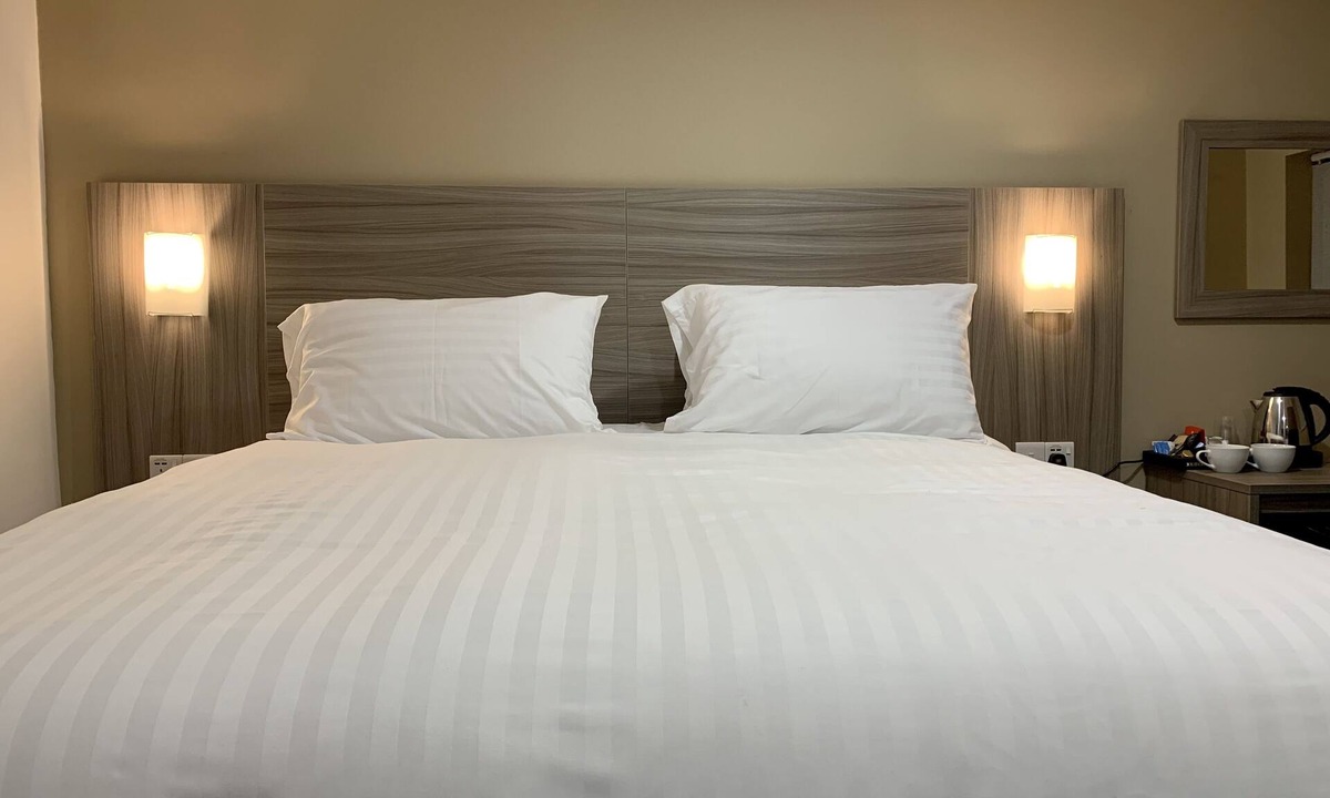 Redditch Hotel | De Regency Style Hotel