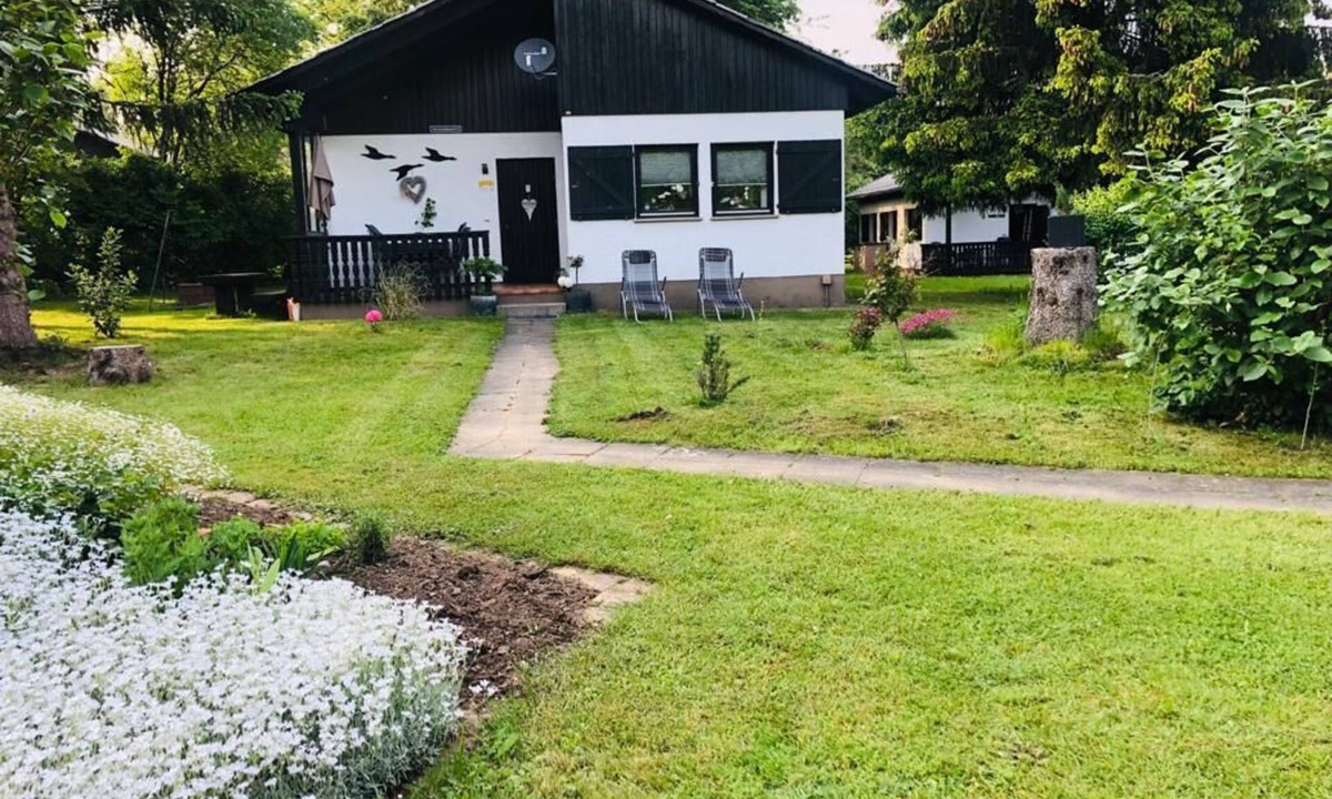 Thalfang House | Comfortable 4 * holiday home, covered terrace, garden, WLAN, incl. additional costs