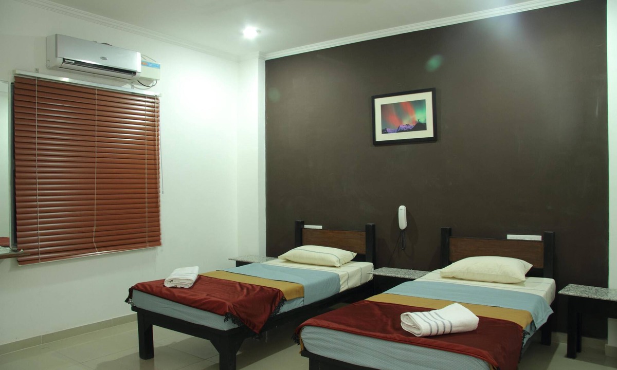 Hyderabad Hotel | Deccan Comforts