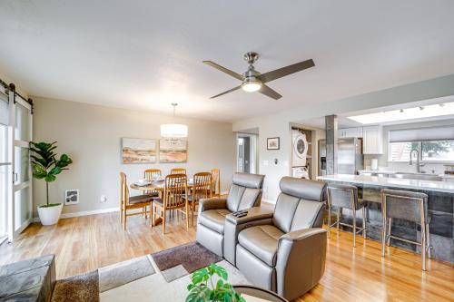 Munds Park House | Deck & Golf Course Views: Munds Park Condo!