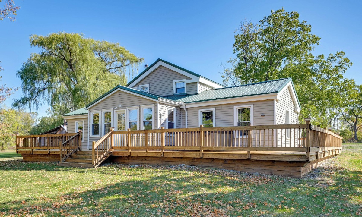 Ovid House | Deck & Hot Tub: Pet-Friendly Seneca Lake Home!