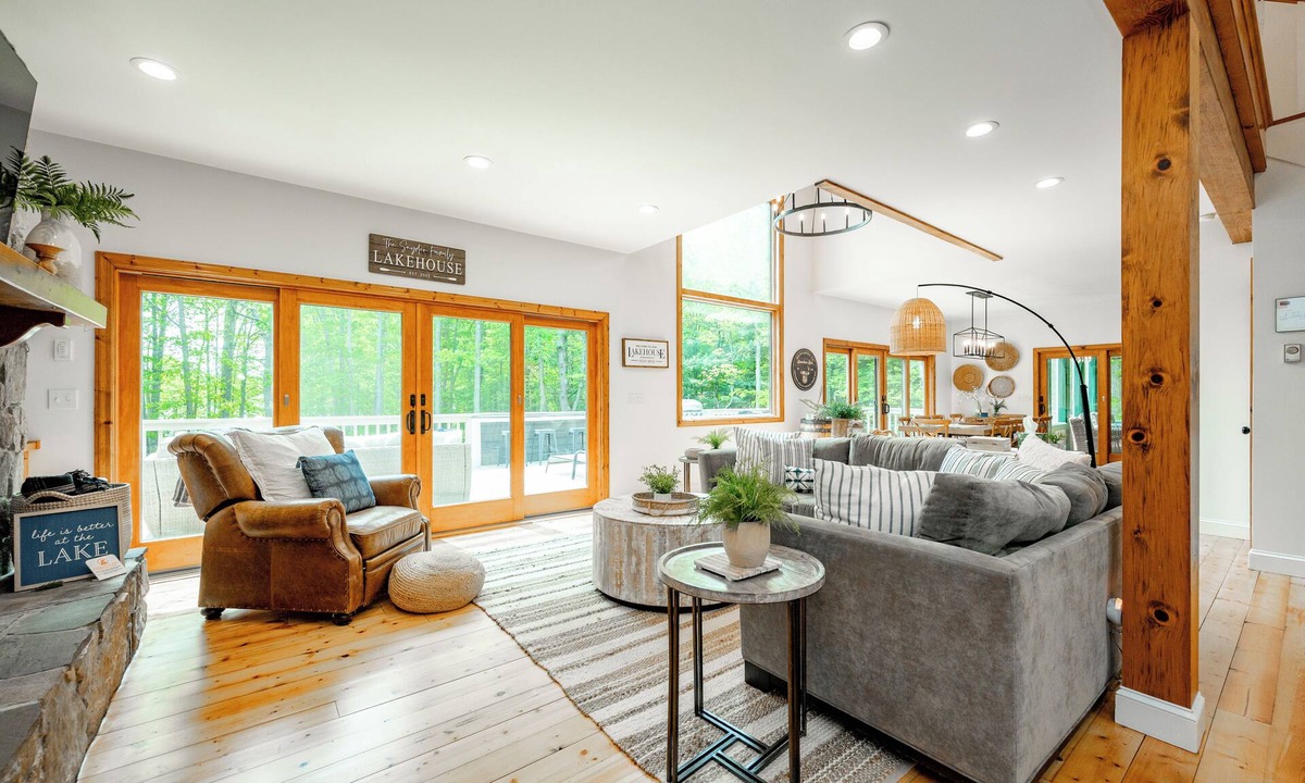 Blakeslee House | Deck side Retreat w/Dock & Hot Tub