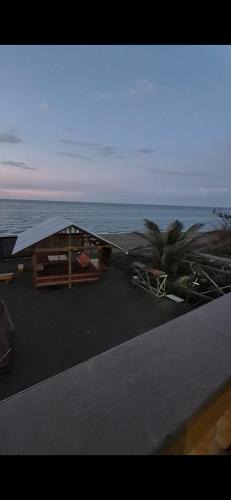 Cauayan Bed & Breakfast | DEE'S Seaside Beach House