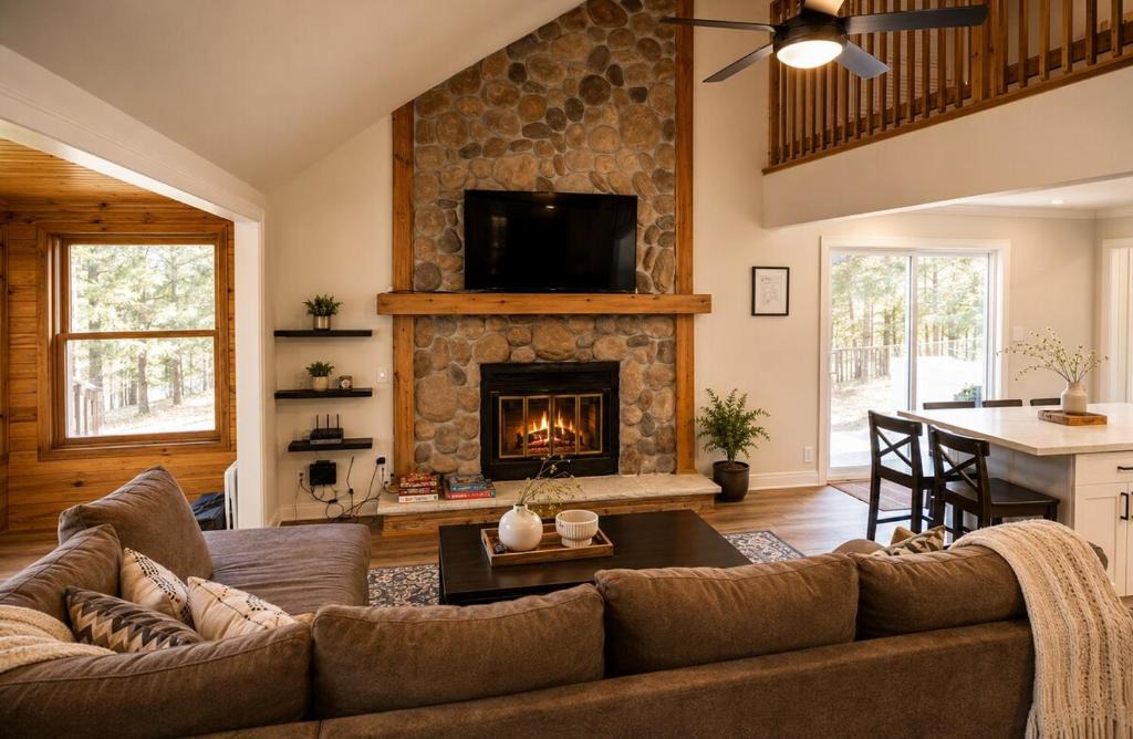 Mauston House | Deer Haven - Private 9-Acre Retreat - Near WI Dells