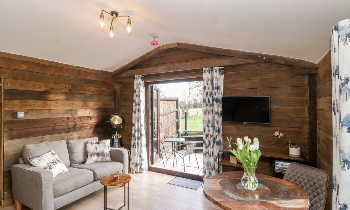 Wimborne Cottage | Deer Lodge