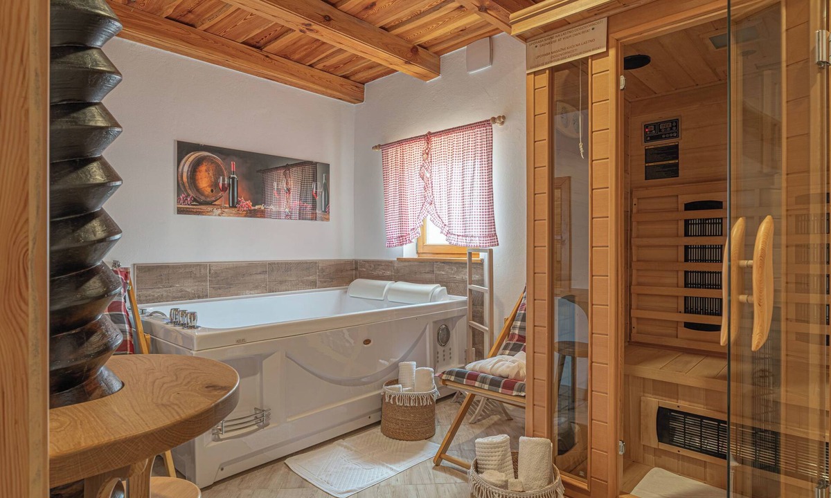 Ljutomer House | Deer's Hill - Sauna, Hot Tub, Garden, Mala Nedelja, Slovenia