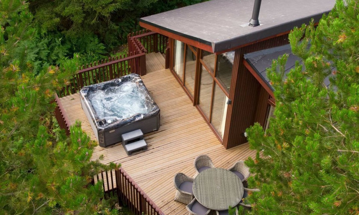 Frodsham Cabin | Delamere Forest Golden Oak, Delamere Forest