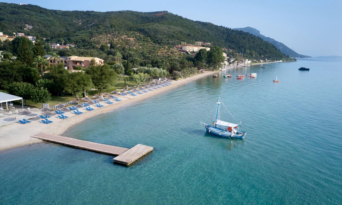 Moraitika Hotel | Delfinia Hotel