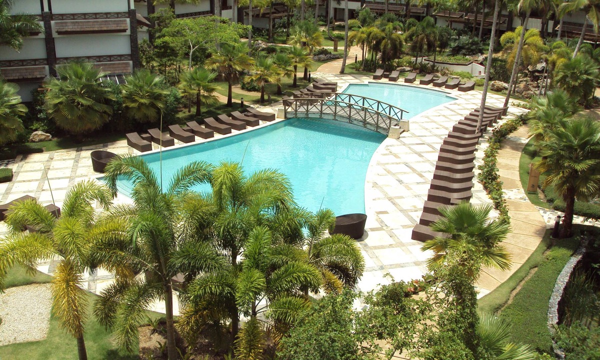Portillo House | Delicate Garden View Apartment w/Pool-Beach Access in Las Terrenas