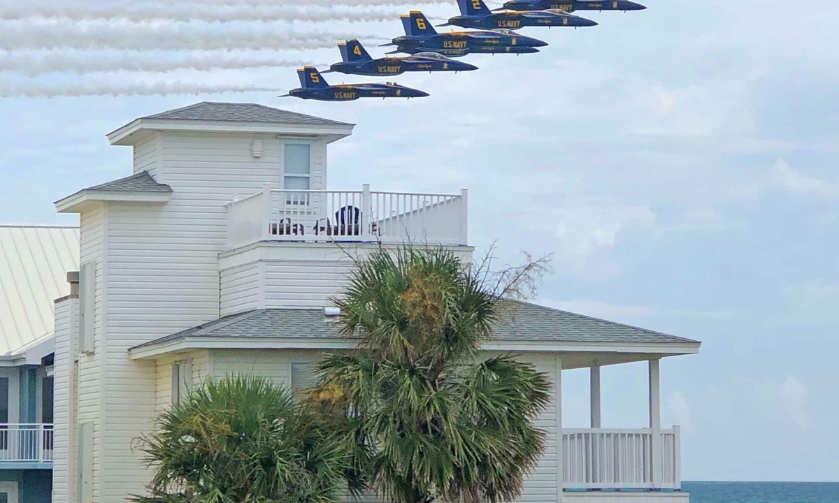 White Sands Cottages House | Delightful 3-br, 3-ba Gulf view town home with roof top observation deck!