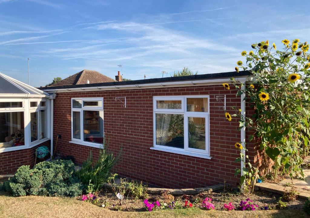 Norwich Apartment | Delightful self-contained Annexe close to airport
