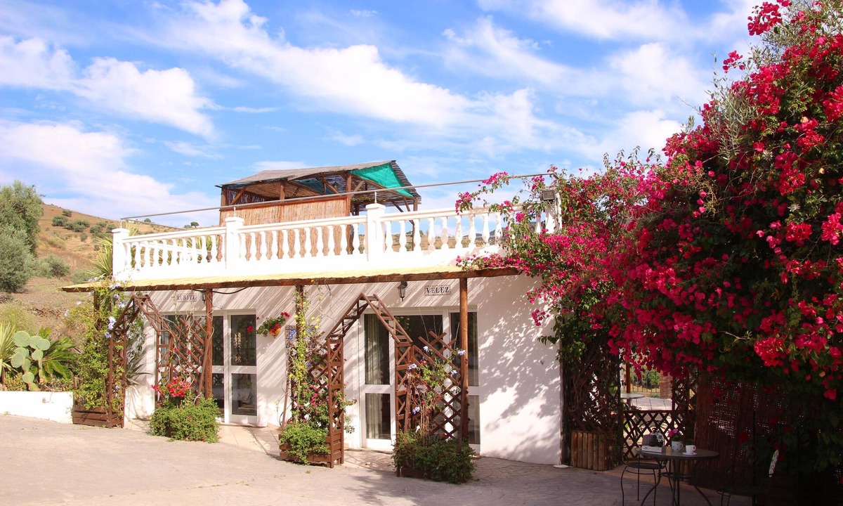Canillas de Aceituno House | Delightful Studio 'Rubite' w/Mountain Views, sleeps 2