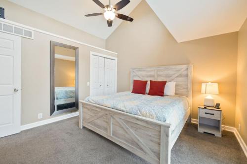 Lake Delton House | Dells Vacations II -Families Hikers Skiers Golfers