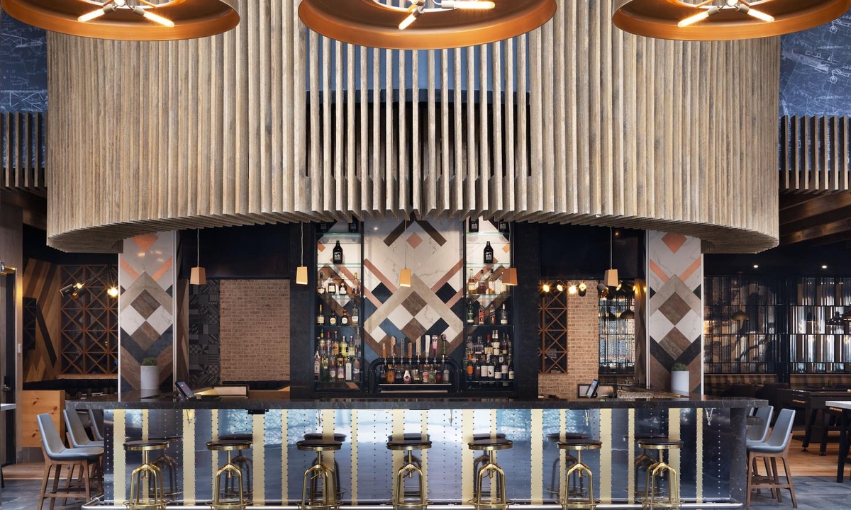 Downtown Edmonton Hotel | Delta Hotels by Marriott Edmonton Centre Suites