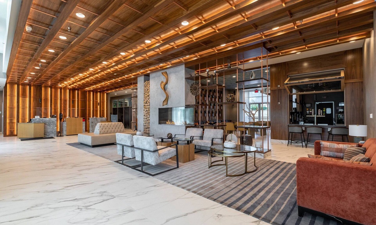 Durham Hotel | Delta Hotels by Marriott Raleigh-Durham at Research Triangle Park