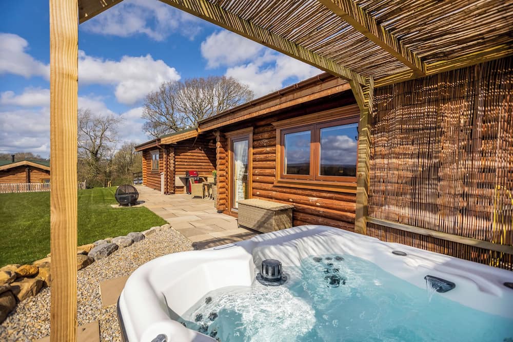 Constable Burton Ski Chalet | Deluxe and spacious lodge finished to the highest standard.