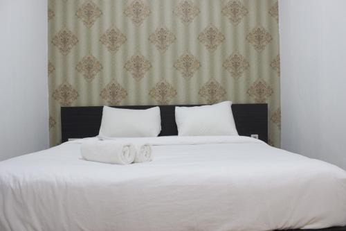 Braga Apartment | Deluxe & Comfy 2BR at Braga City Walk Apartment By Travelio