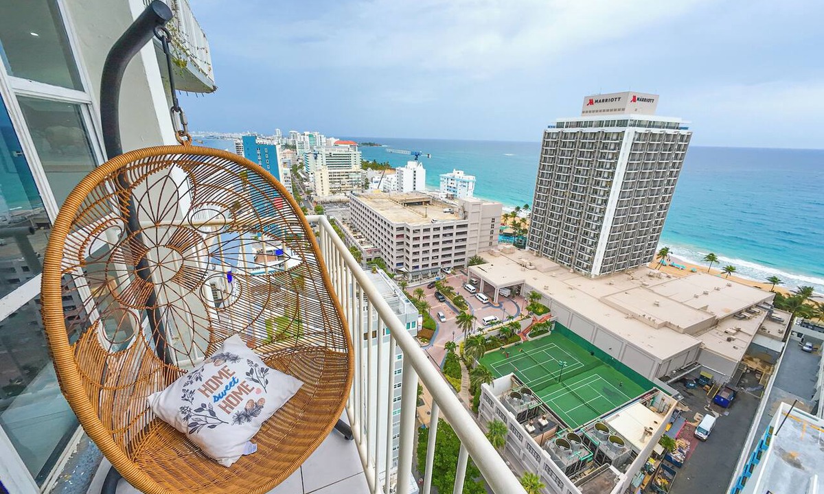 Condado Apartment | Deluxe Ocean View Studio with Free Parking & Pool