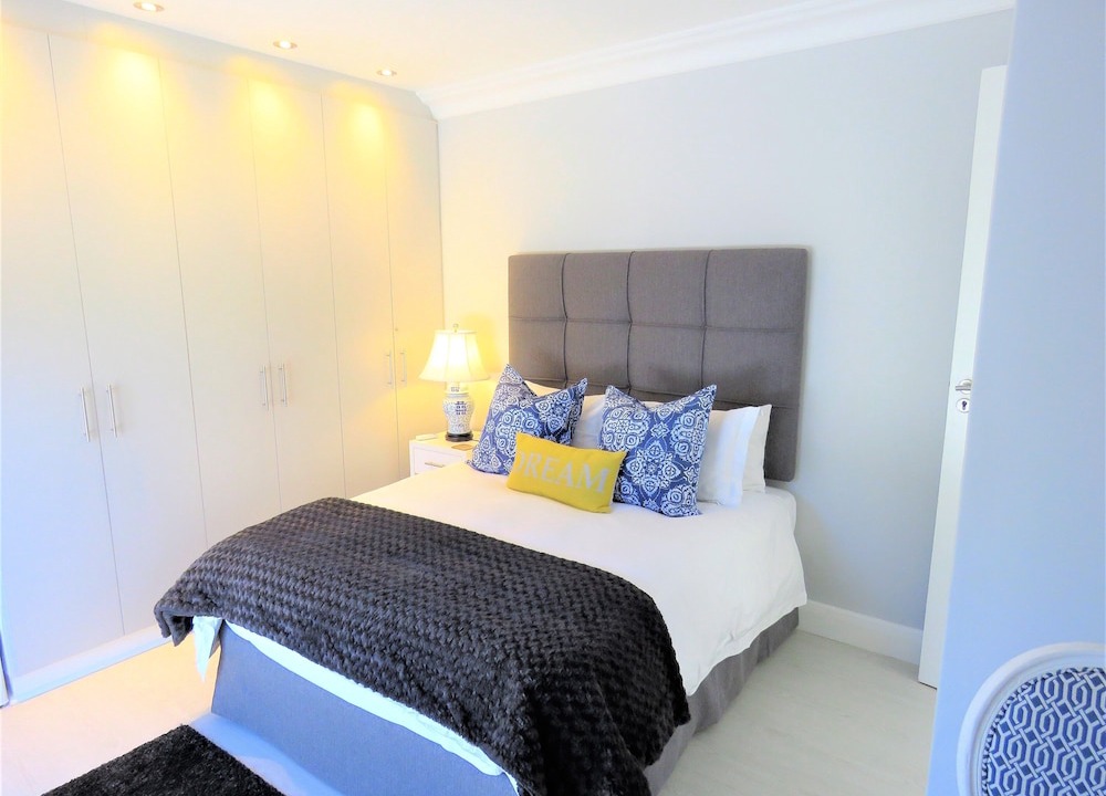 Sunset Beach Apartment | DELUXE STUDIO - OCEAN BREEZE SUNSET BEACH