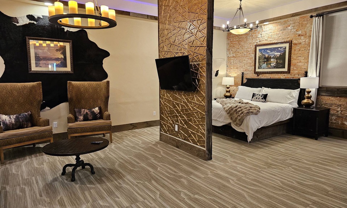 Miles City Hotel | Deluxe Studio Suite in Downtown Miles City MT