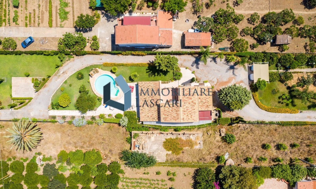 Campofelice di Roccella Apartment | Deluxe Villa, with private pool. the TOP!