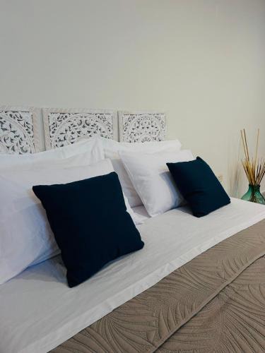 Lizzanello Apartment | Demetra Bed