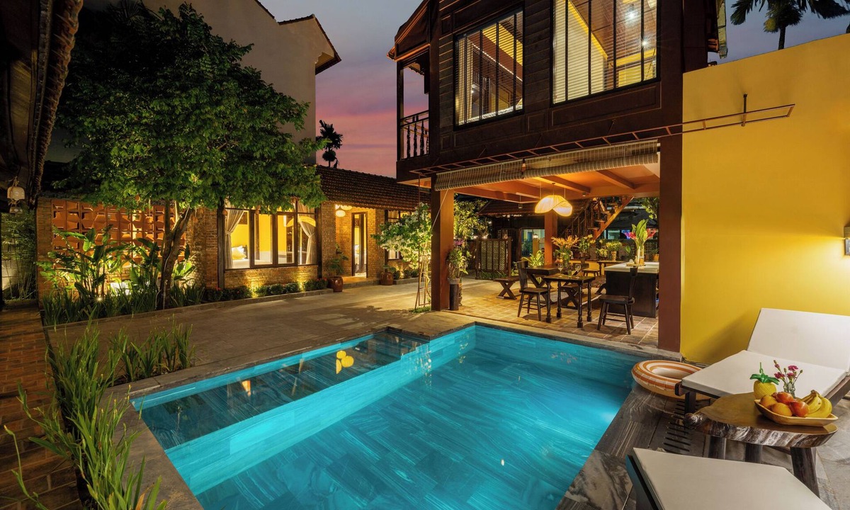 Cam Thanh Hotel | DEMIN VILLA HOI AN - Pool and BBQ Garden