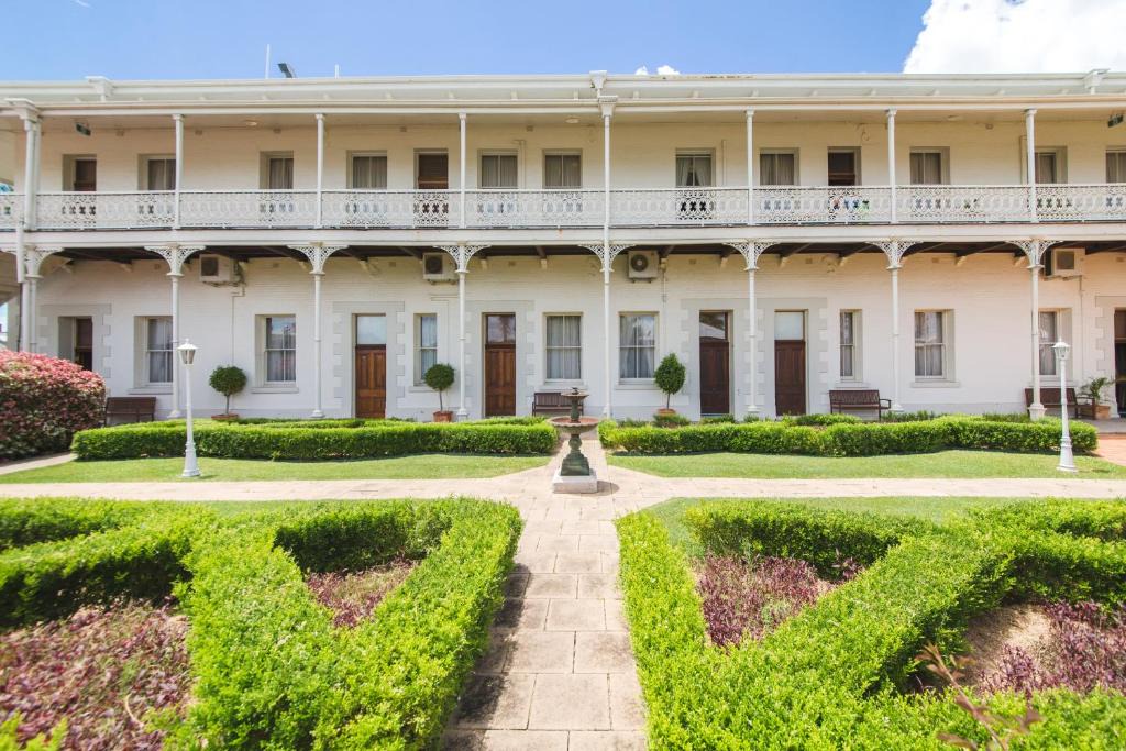 Rockhampton Hotel | Denison Boutique Hotel