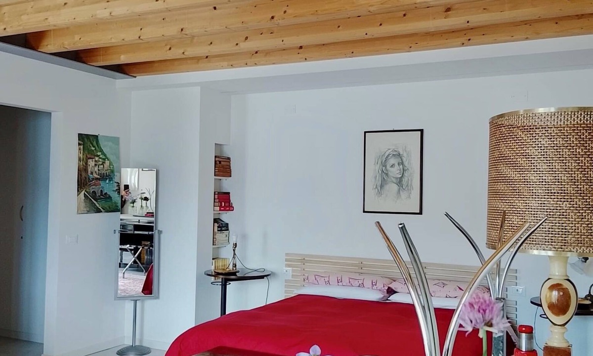 Marone Apartment | Dependance In Riva al Lago second floor