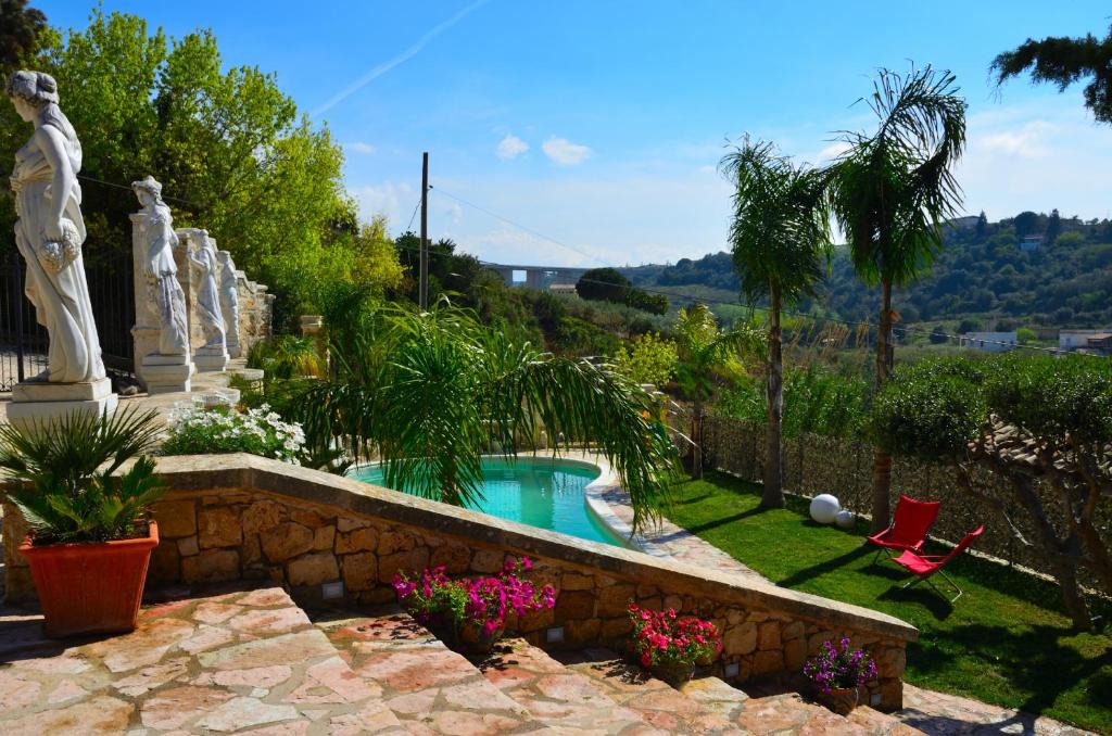 Alcamo Villa | Dependence Desiree