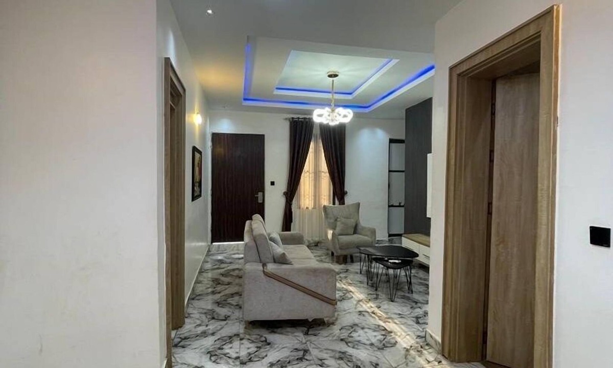 Orozo Apartment | Deroche Apartment