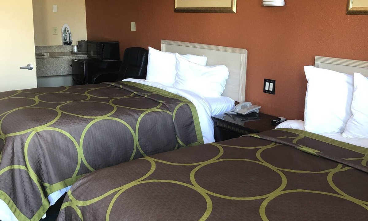 Brawley Hotel | Desert Inn