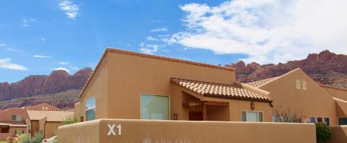 Moab South Valley House | Desert Oasis #X1