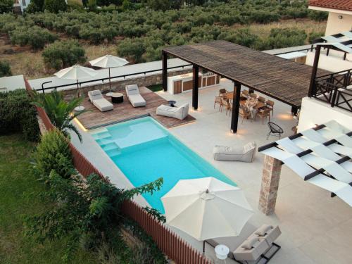 Kassandra Villa | Desert Sand Villa