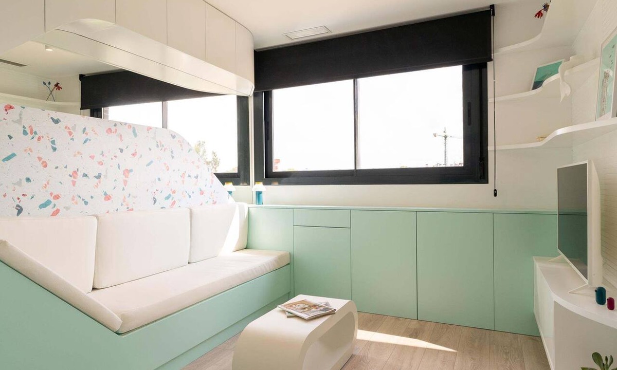 Santiago y Zaraiche Apartment | Design flat for 2 people with communal swimming pool and gym.