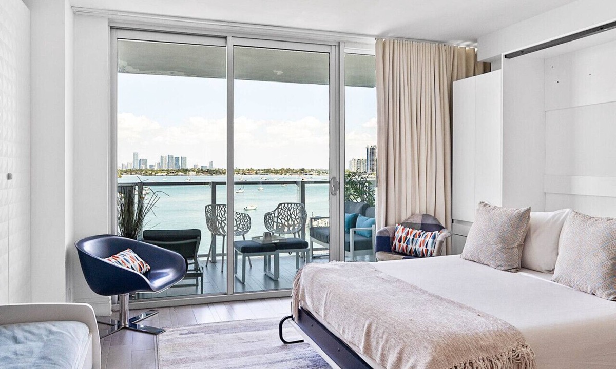 West Avenue Condo | Design Studio Miami Beach Stunning Bay View Balcony Queen Murphy & twin trundle