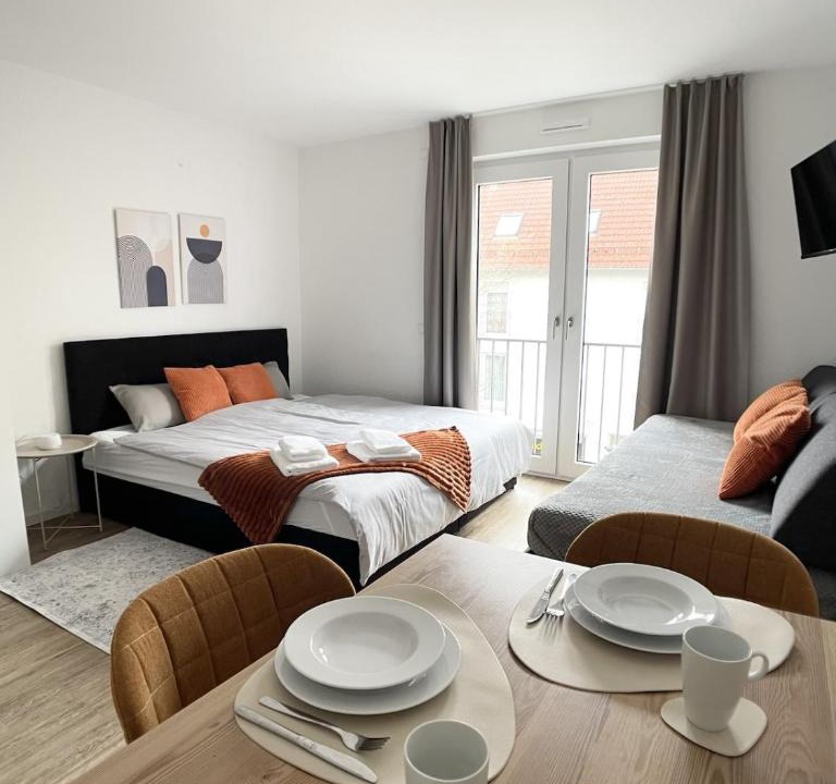 Metzingen Apartment | Design Vogue Apt-Zentrum-Outlet-Aufzug-WM