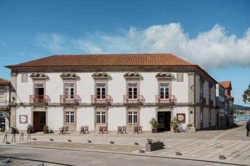 Caminha Hotel | Design & Wine Hotel