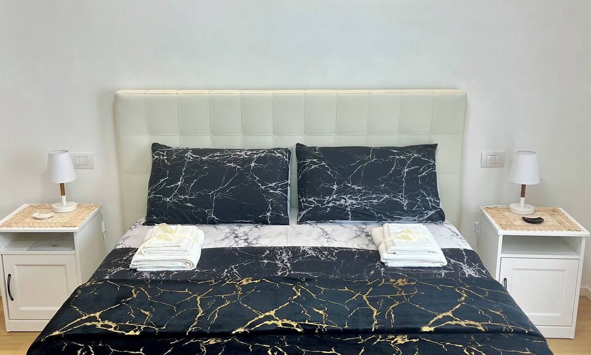Bari City Centre Apartment | Designed Apartment in a new building in the center closed to central station