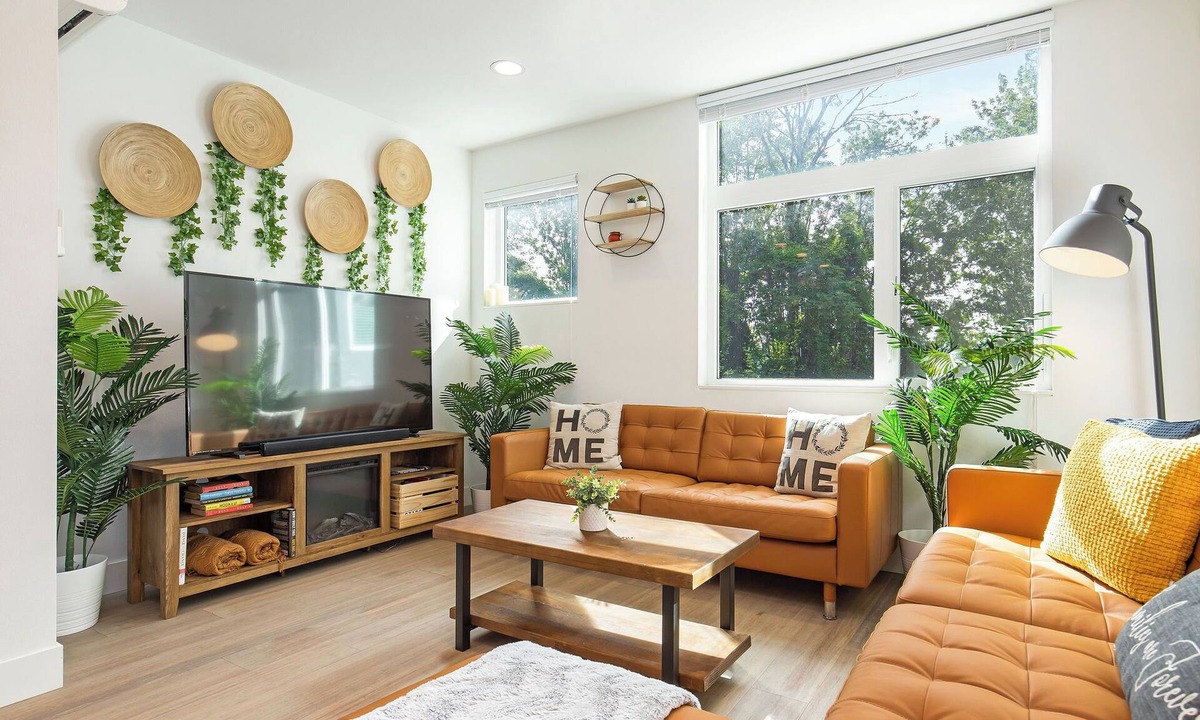 Capitol Hill House | Designer 3B3B in Capitol Hill Pet Friendly
